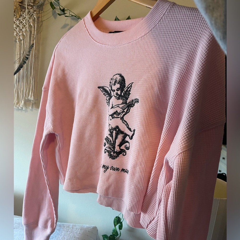 Forever 21 Sweatshirt. Size S.